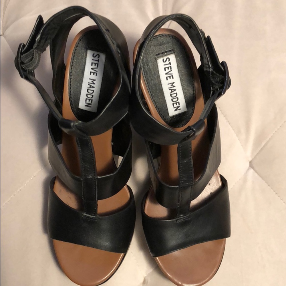 Adorable platforms 💄🌺💕💋 - Picture 4 of 5